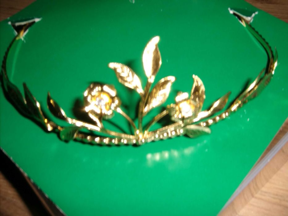 Slubna lub komunijna tiara diadem