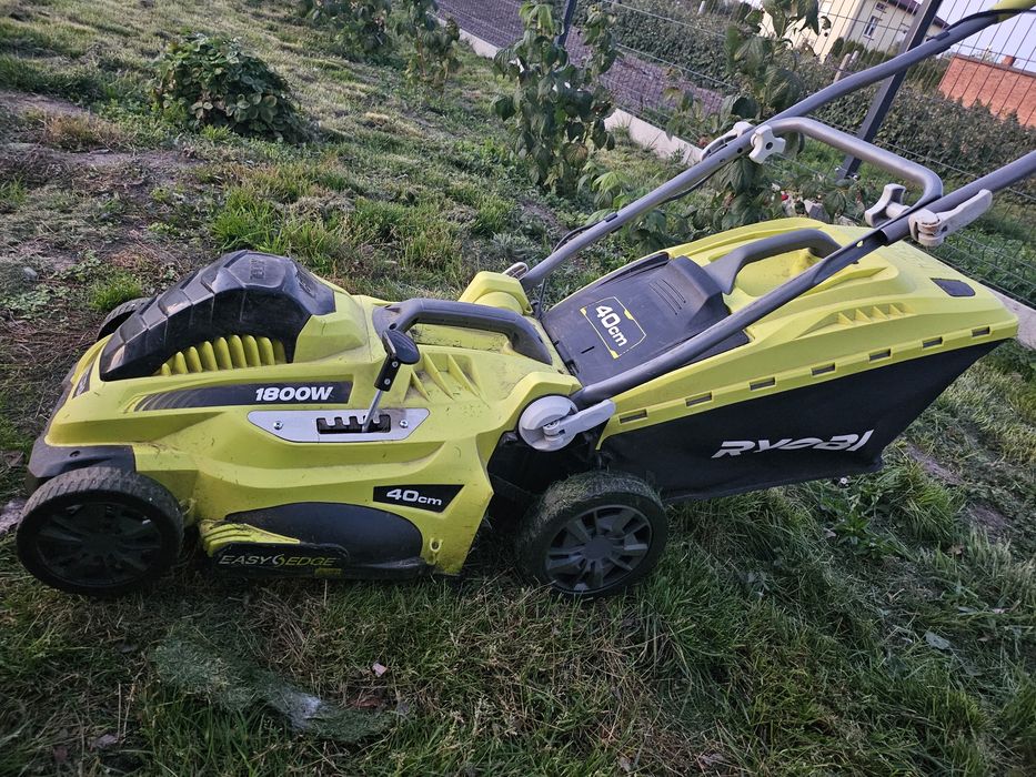 Kosiarka elektryczna Ryobi RLM18E40 1800W 1.8kWH