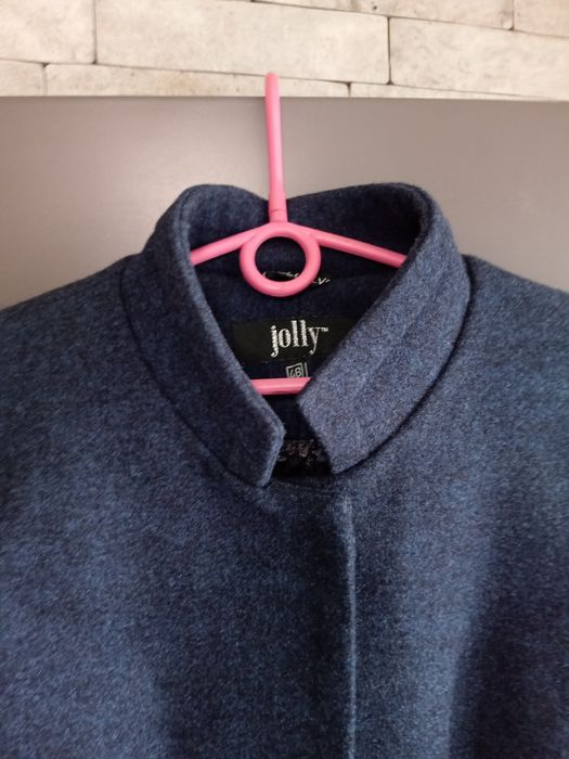 Пальто з поясом.