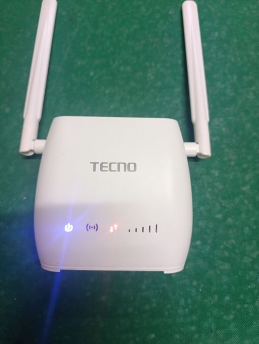 автономный 4G LTE Wi-Fi роутер Tecno TR210