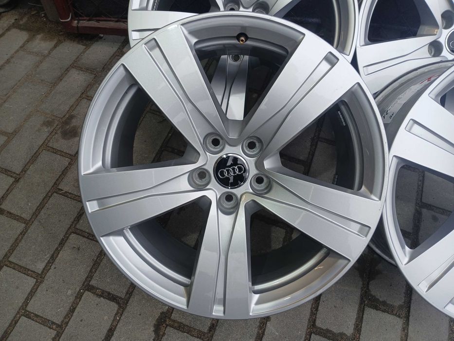 4x felgi 18 5x112 Audi A4 B7 B8 B9 A5 S5 A6 C6 C7 C8 A7 S7 A8 Q3 Q5 Q7