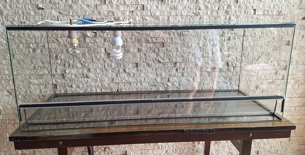 Terrarium dla żółwia jaszczurki gekona 105 x 40x40 cm