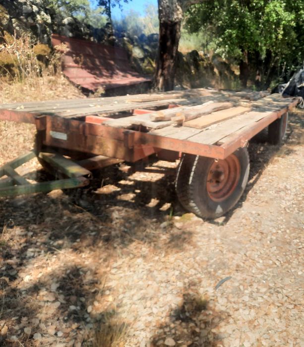 Reboque agricola 4780 kgs 2 eixos