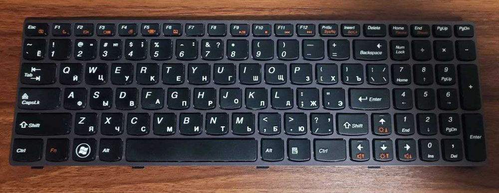 Продаю комплектуючі до Lenovo Z570 (Z Series)