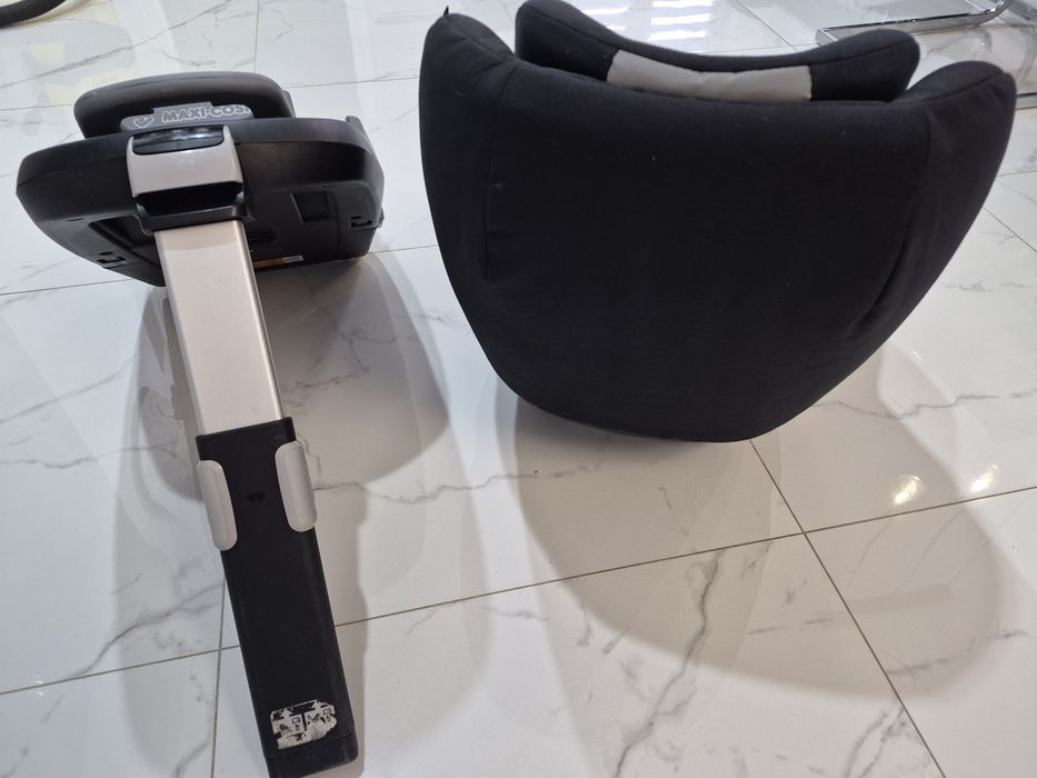 Fotelik samochodowy Maxi-Cosi Pearl z bazą FamilyFix