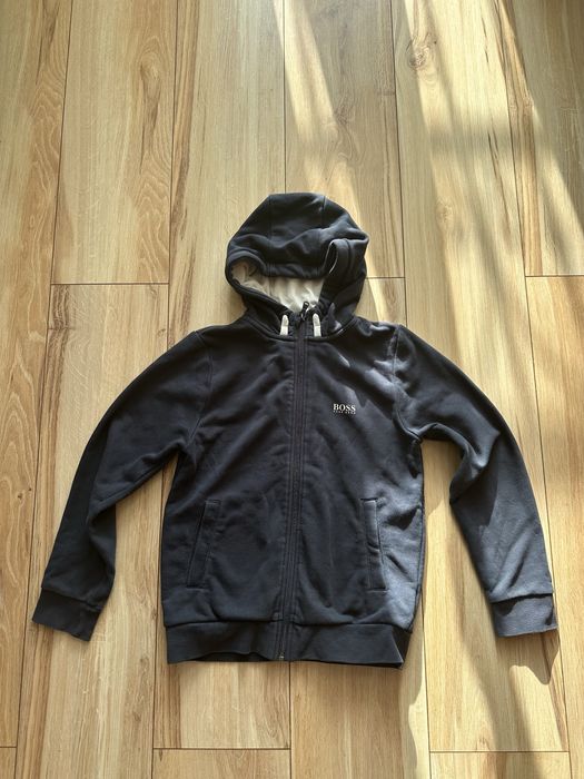 Bluza marki hugo boss rozmiar 138 cm