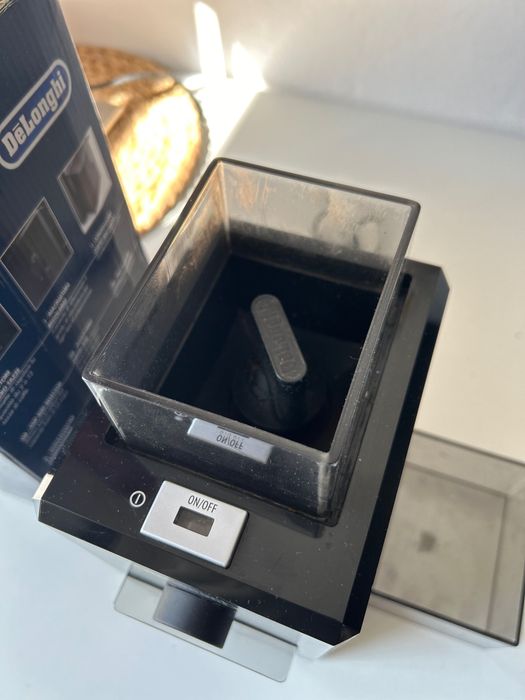 De’Longhi KG79 żarnowy młynek do kawy