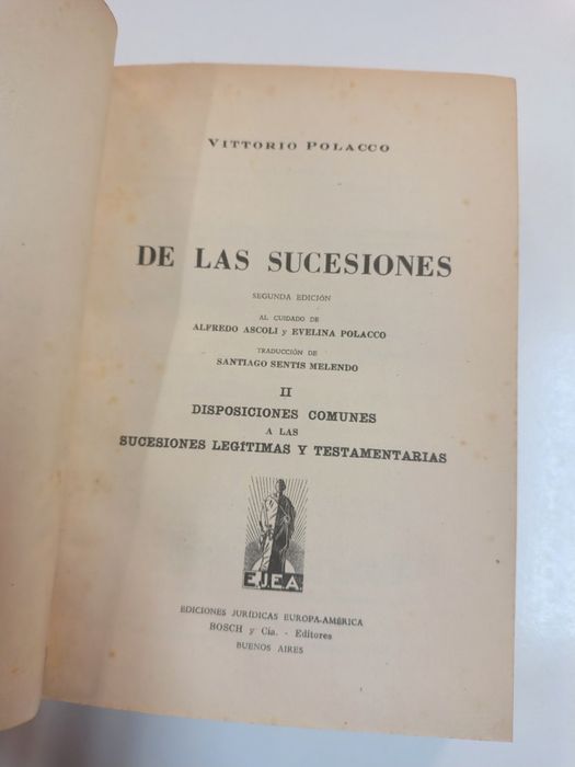 2 Volumes: De las Sucesiones, de Vittorio Polacco
