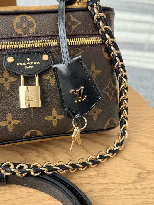Сумка Louis Vuitton Vanity Monogram Canvas