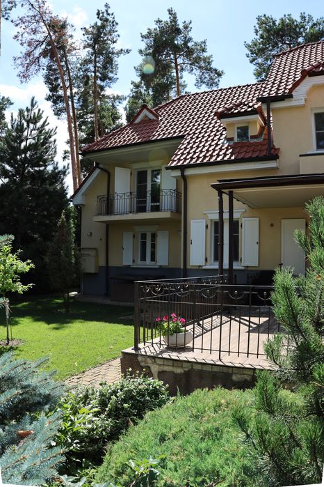 Продаж будинку КМ Французьке містечко Козин