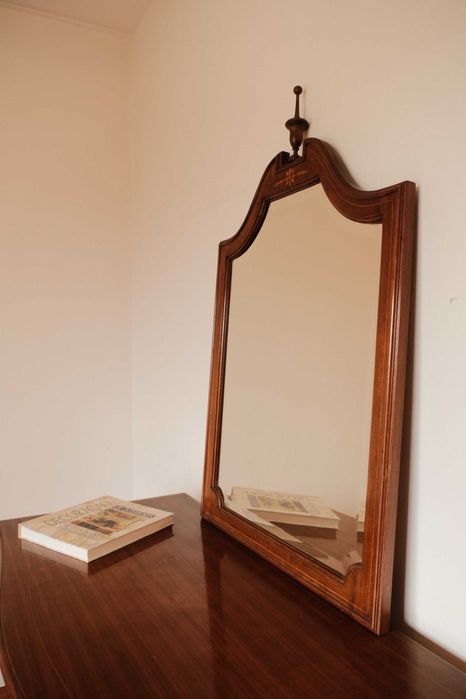 Espelho Vintage em Madeira