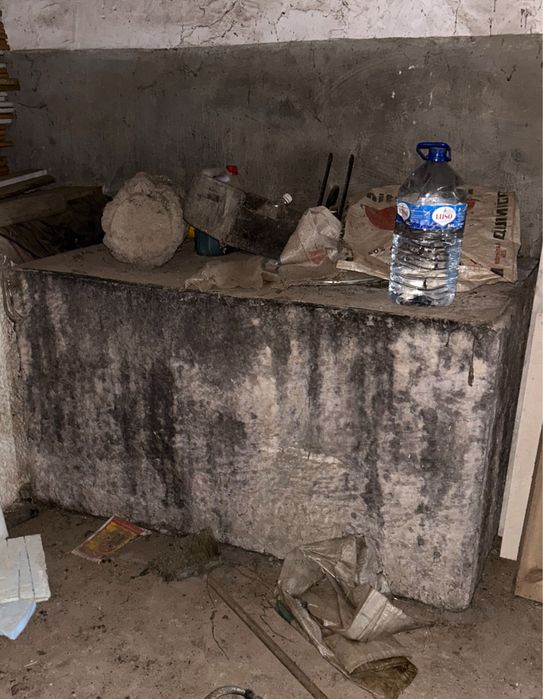 Pias em pedra para azeite