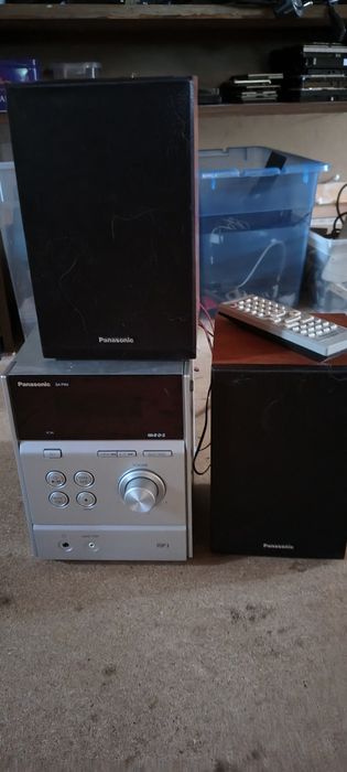 Mini wieża Panasonic z pilotem