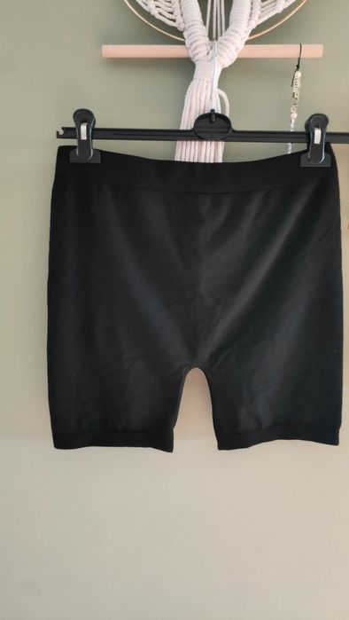 Czarne legginsy kolarki Action