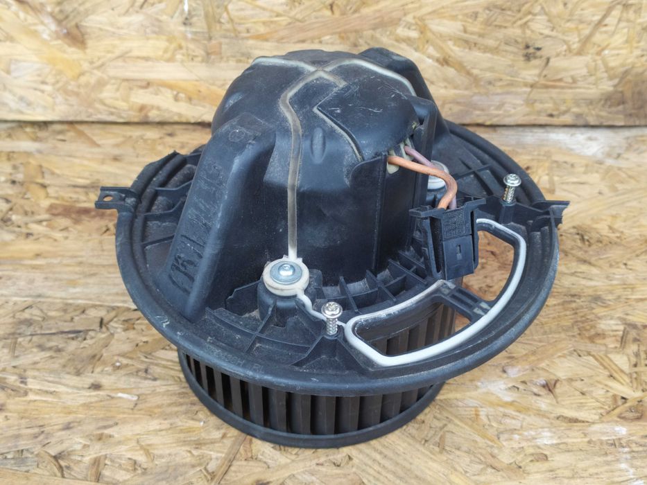 Моторчик вентилятор пічки БМВ Е90 BMW E90