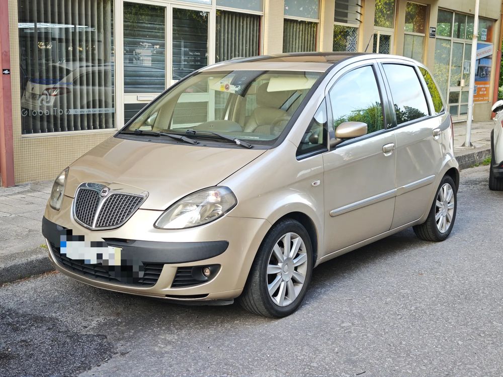 Lancia Musa 1.3 16V M-jet Platino