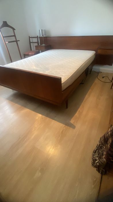 Cama Olaio c Mesas de Cabeceira - colecção anos 50