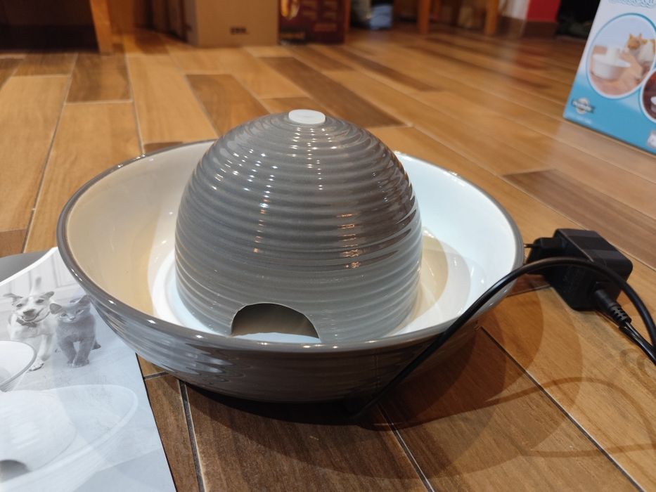 Trixie Vital Flow fontanna do picia - poidło dla kota - 0,8 L - szare