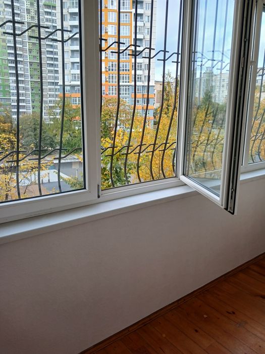 Просторная квартира в свежем доме рядом с парком Победы