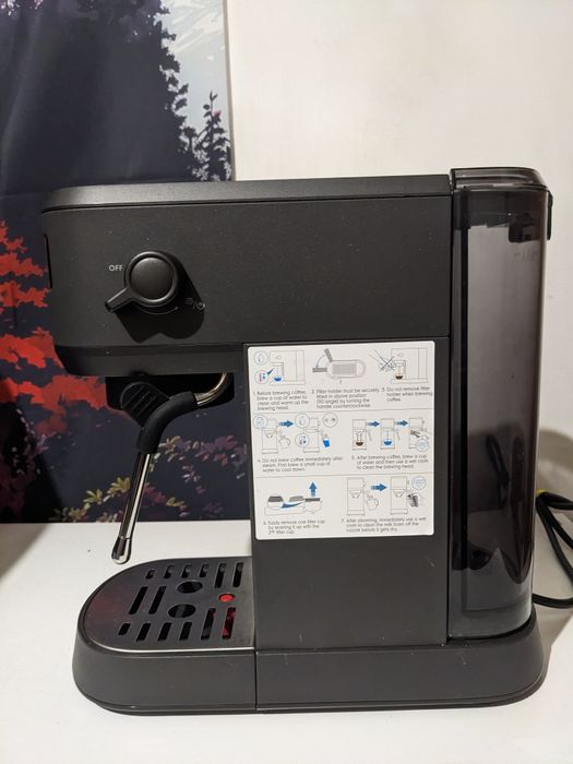 Кавоварка Electrolux E6EC1-6BST