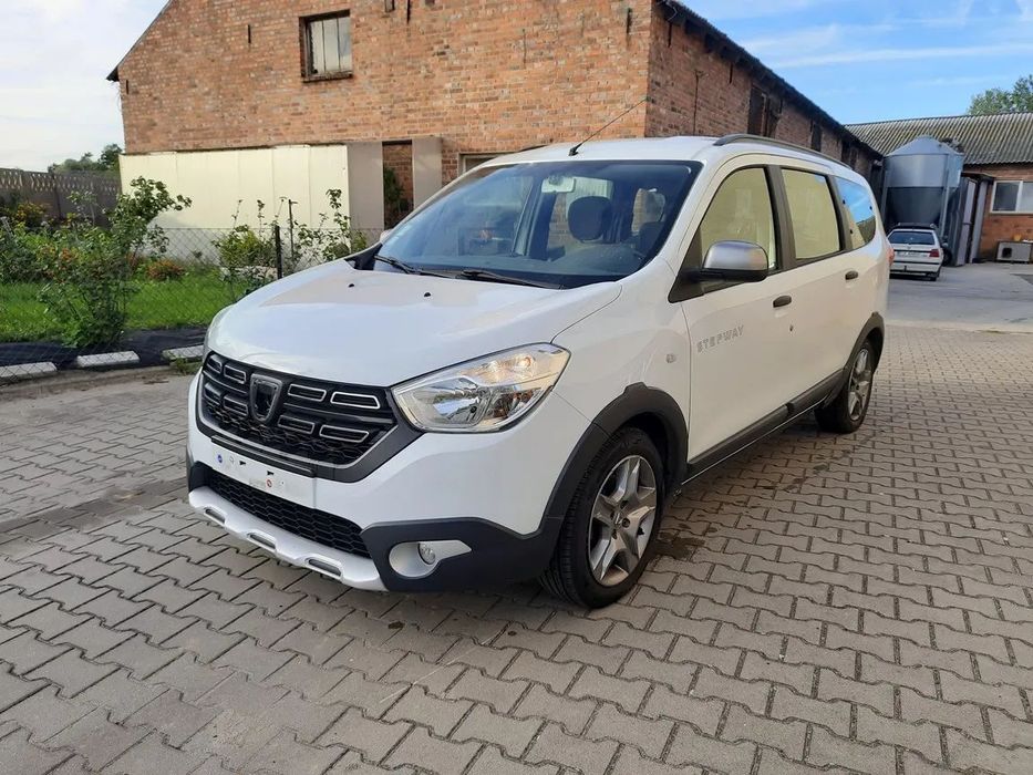 Dacia Lodgy Lodgy Stepway, 7 osobowa, świeżo sprowadzona, uszkodzona, po opłatach