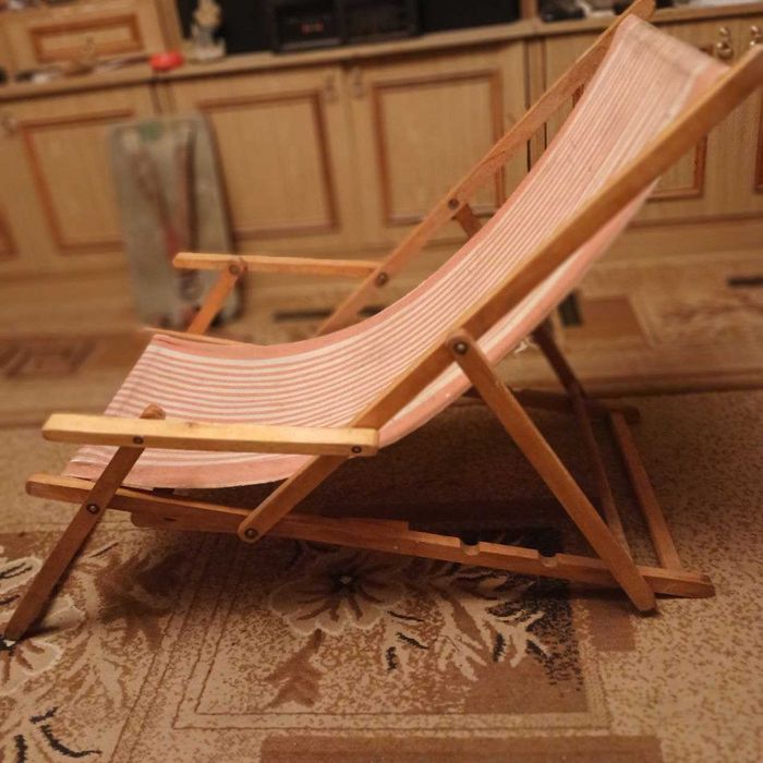Leżak drewniany do ogrodu