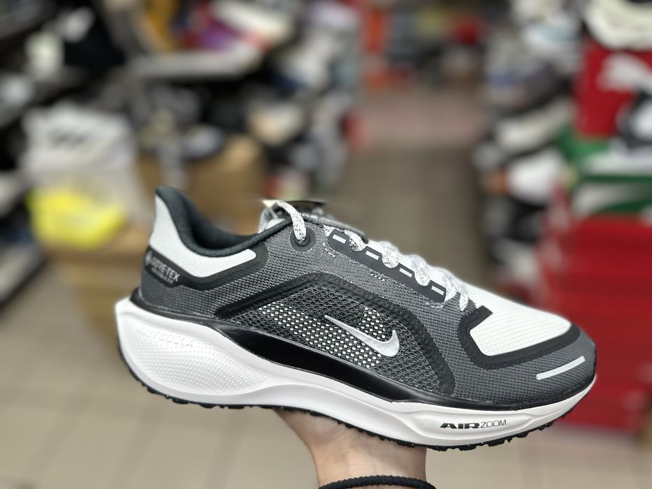 Бігові кросівки Nike Pegasus 41 GTX( РОЗМІР 40 )