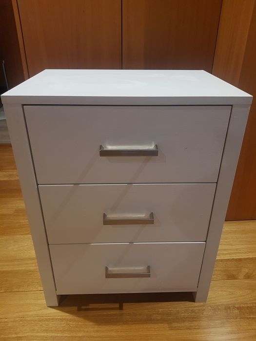 Mesinha de cabeceira