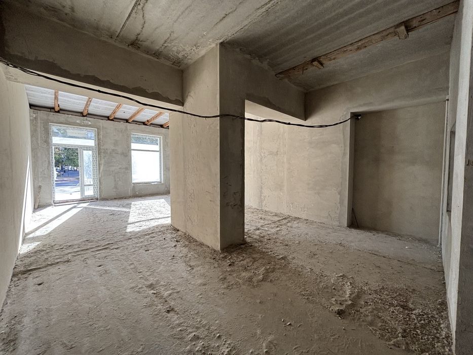 Оренда приміщення 70 м². Галицька. Бізнес. Фасадне. Шоурум. Кавʼярня