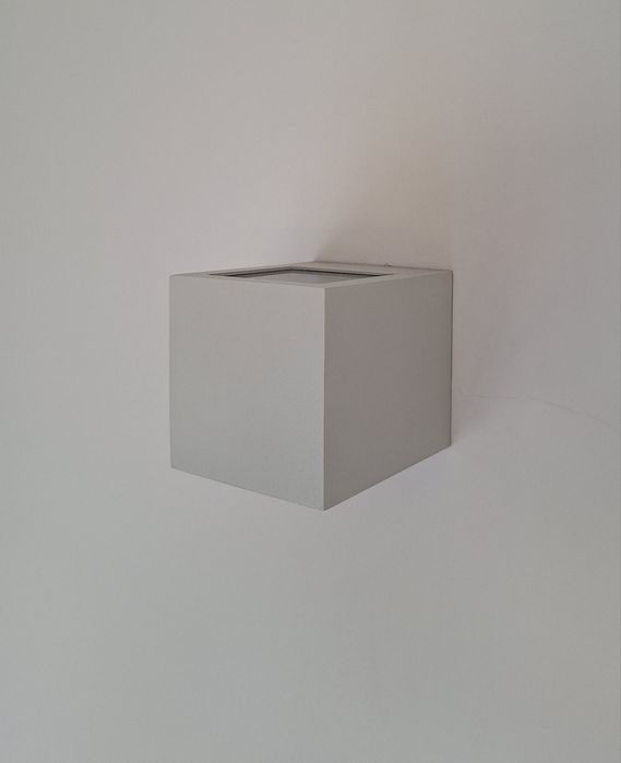 Focos / projectores de parede com lâmpada