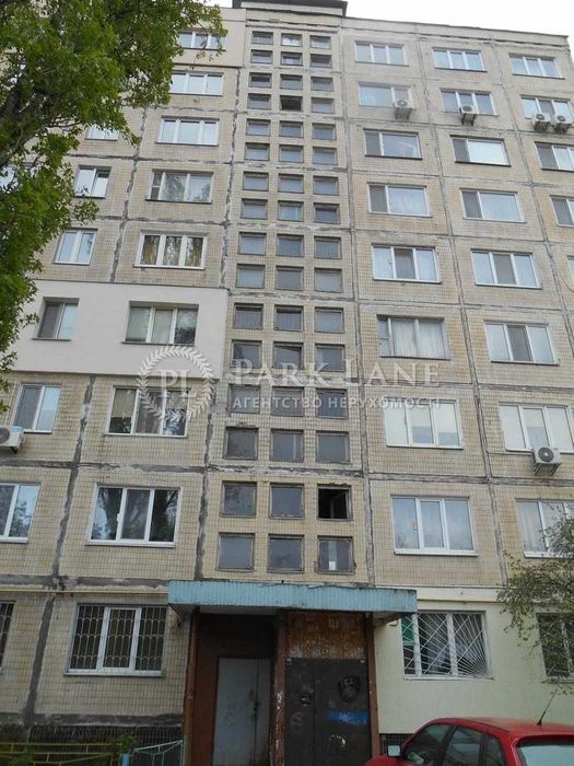 Видова на Дніпро Продаж 2к квартири Прирічна 19 Оболонь метро Мінська