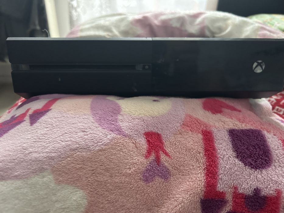 Xbox one plus 32 gry