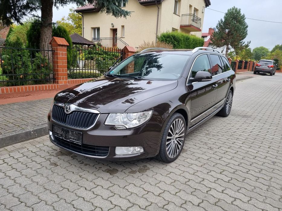 Skoda Superb 4×4 Laurin&Klement 2.0TDI 170km CR Webasto Xenon El.klapa Bezwypadkowa