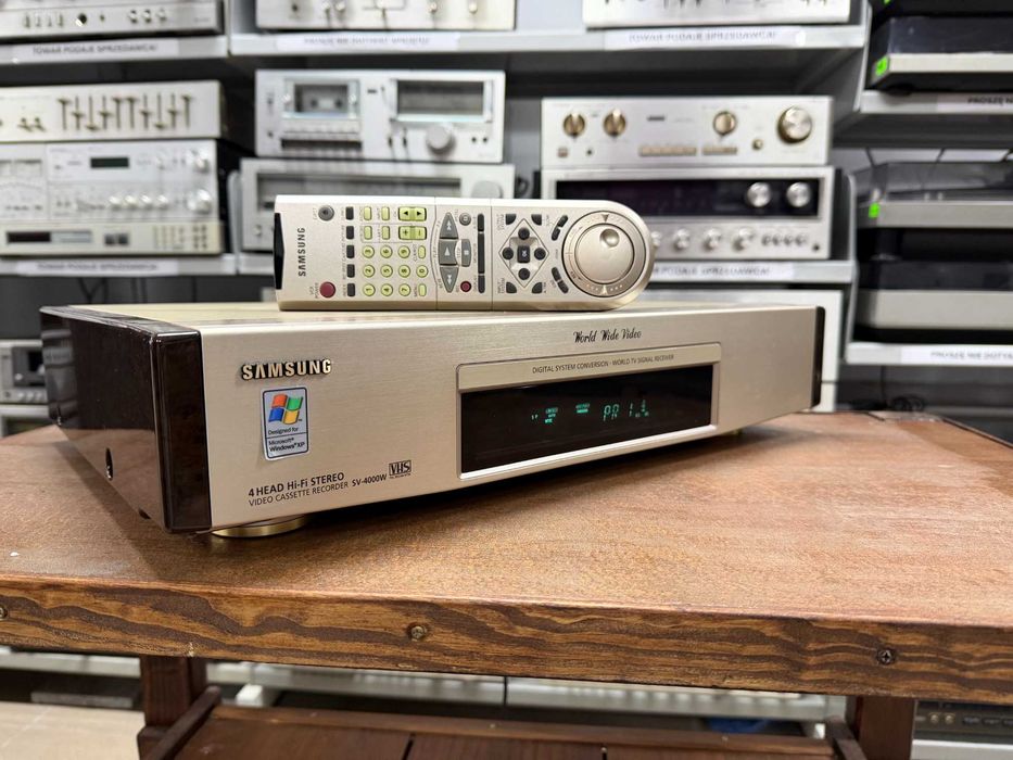Odtwarzacz kaset VHS Samsung SV-4000W Audio Room