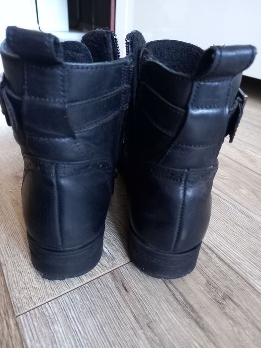 Lasocki czarne skorzane botki. R. 37