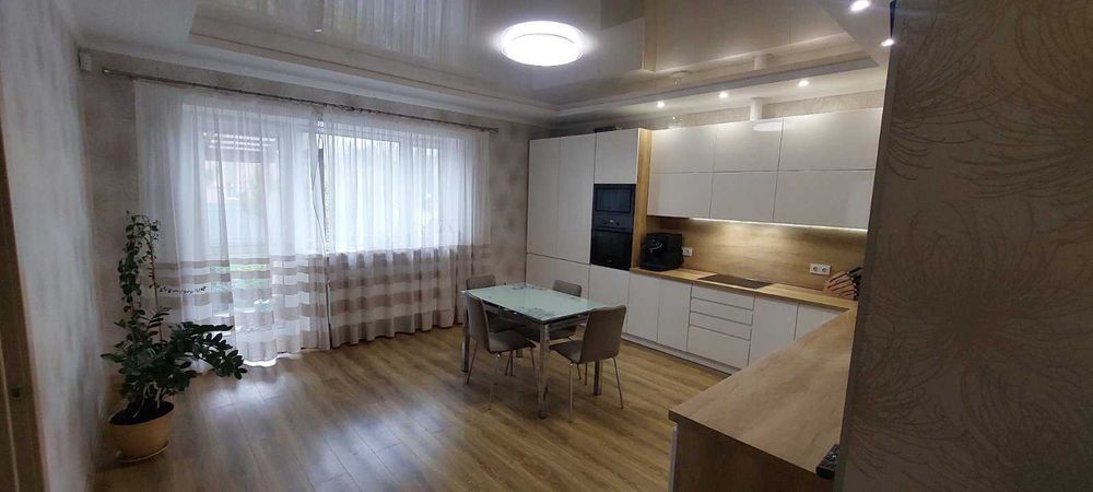Комфортний затишний дуплекс район Роменської (Сад)
