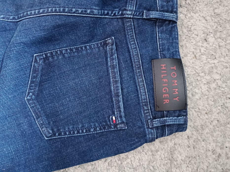 Spodnie jeans Tommy Hilfiger