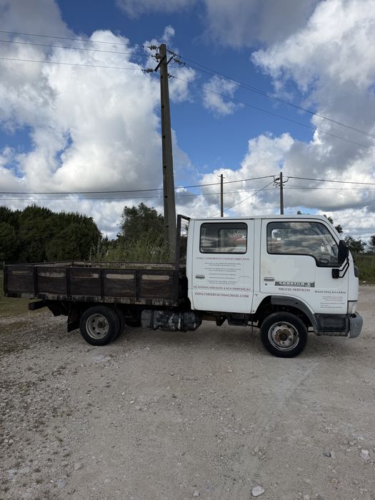 Nissan Cabstar E120 ( Com Avaria )