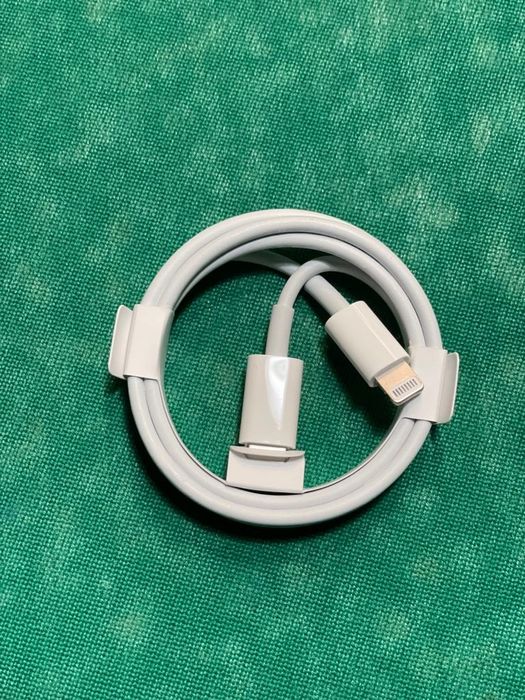 Продам кабель от Айфона оригінал