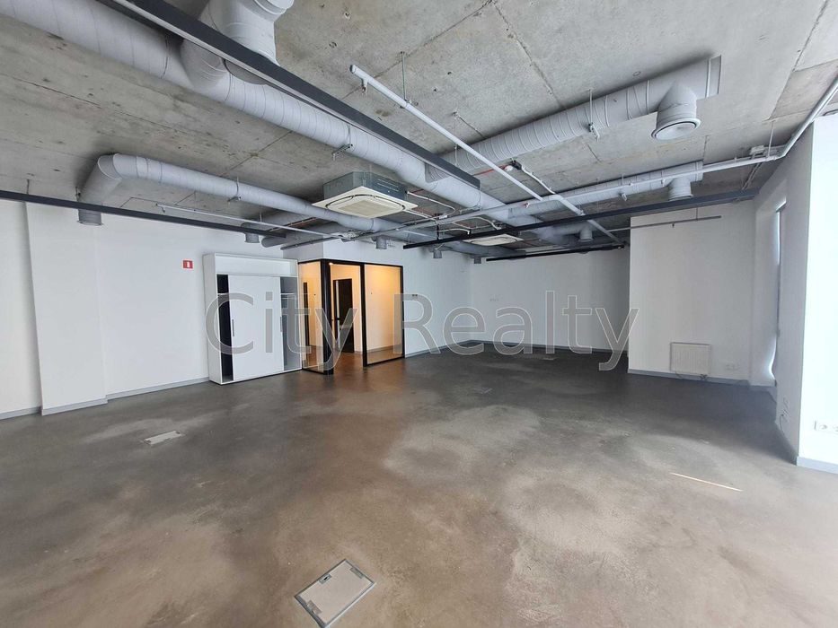 Офіс 1237 м.кв Вул. Саксаганського 70А Голосіївський метро Університет