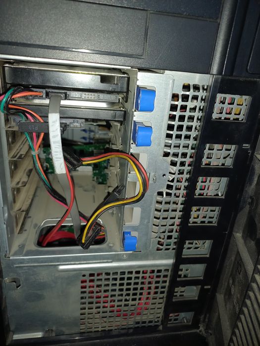 Сервер отличный 2 проца 32 озу