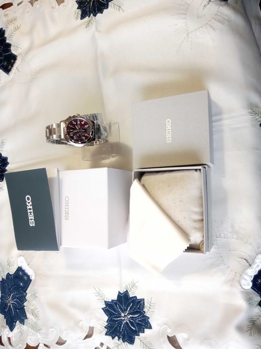 Relógio Seiko Chronograph Red Dial 7T92 0CA0 Novo
