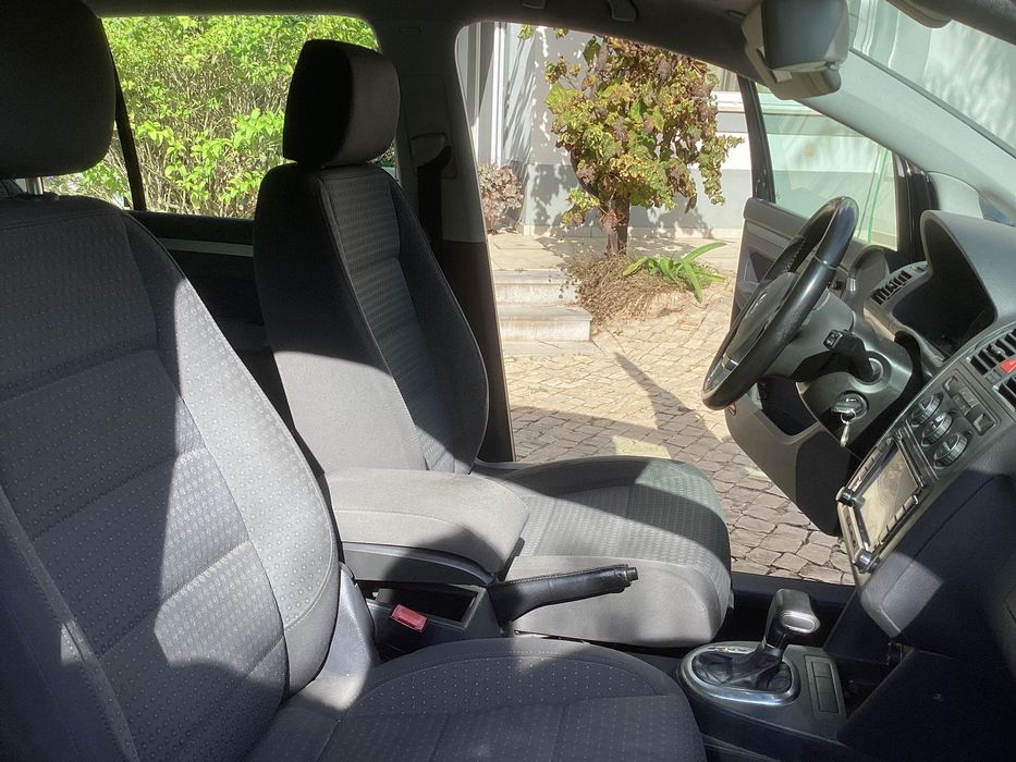 VW TOURAN 1.9 TDI Conceptline 5 lugares DSG