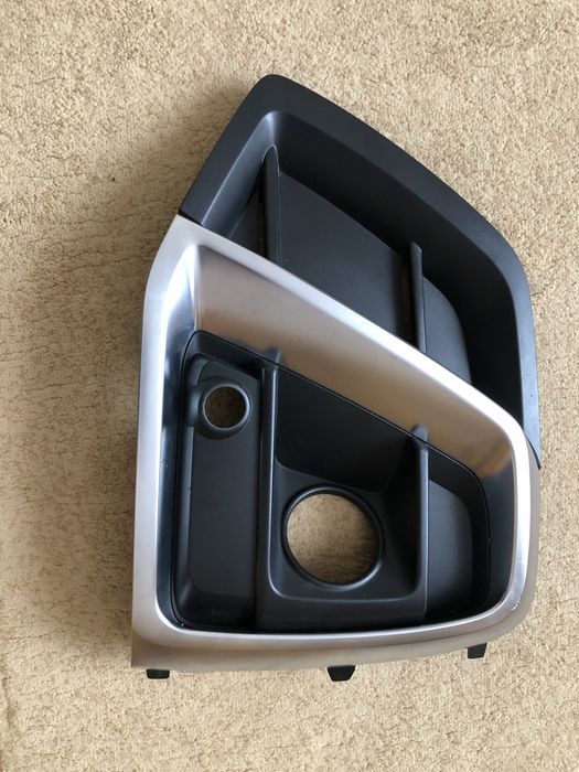 Решітка в бампер ауді s gQ5