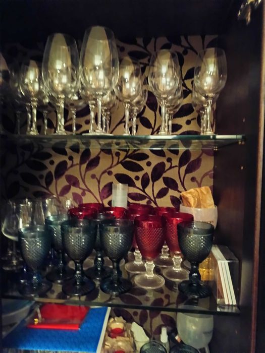 Cómoda alta contemporânea com linha antarte