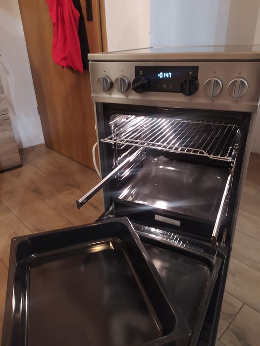 Kuchenka elektryczna gorenje z płytą ceramiczną