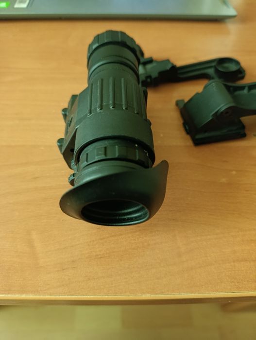 Прилад нічного бачення