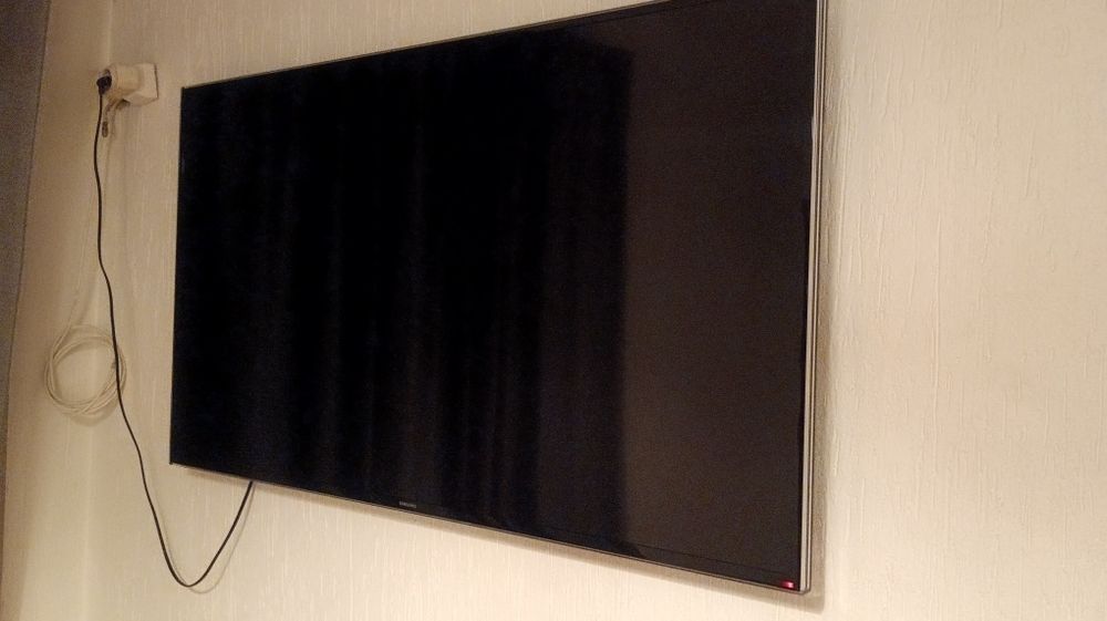 TV Samsung 48H6400