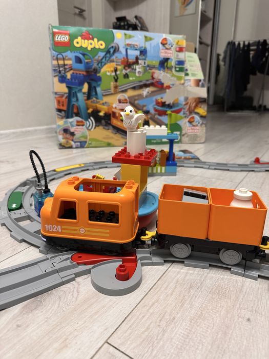 Lego duplo вантажний потяг