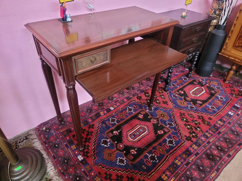 Mesa de apoio com prateleira deslizante - Bom estado g